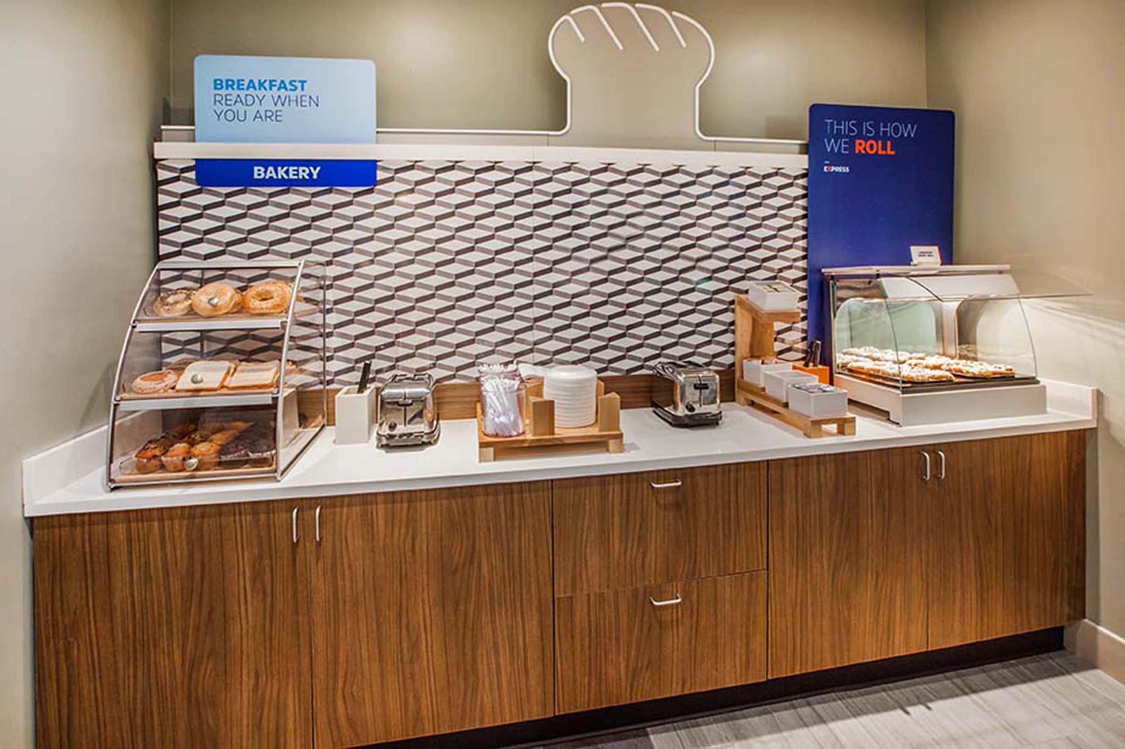 Holiday Inn Express Wilkes Barre East By Ihg Wilkes-Barre Exterior foto