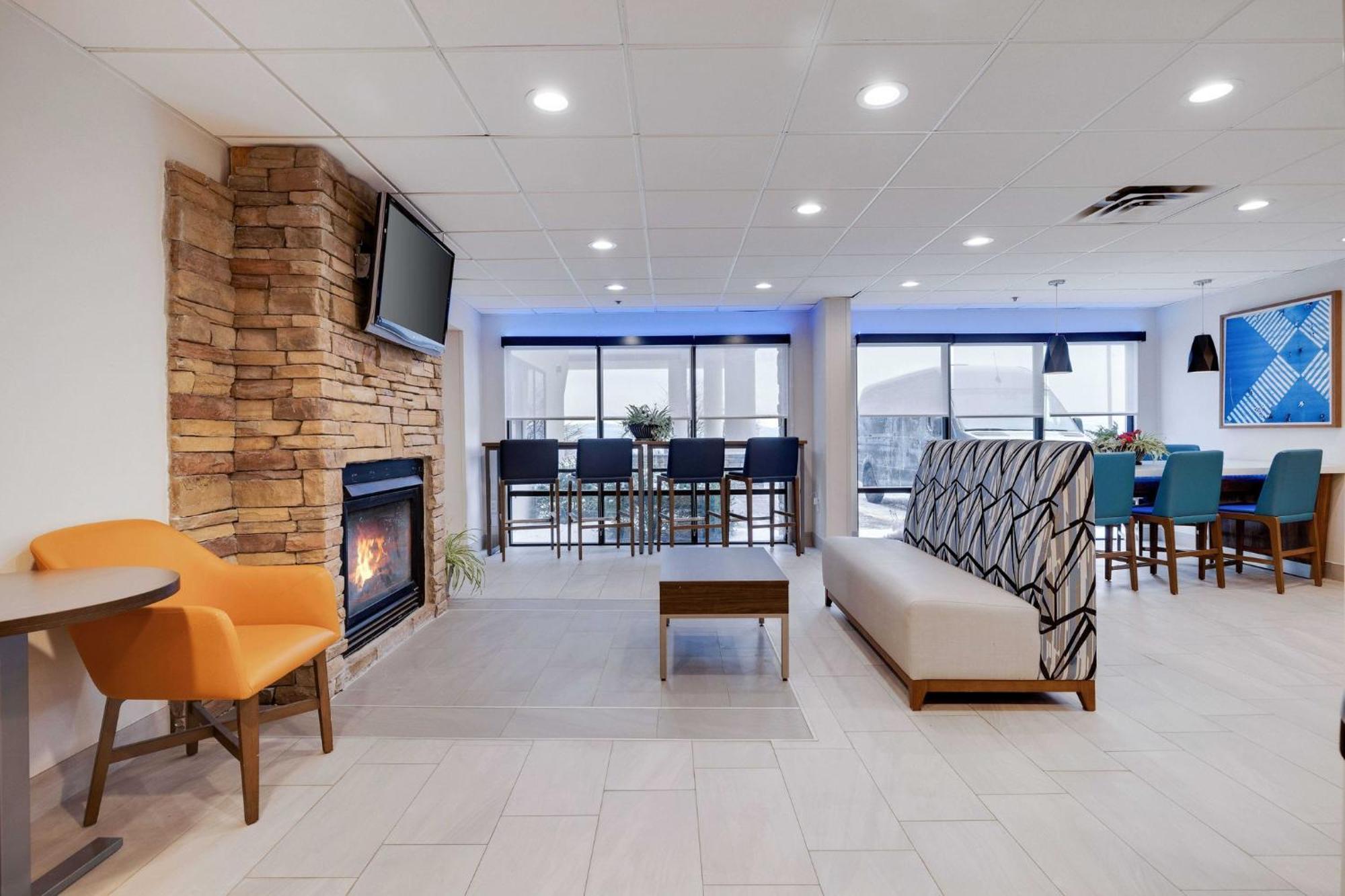 Holiday Inn Express Wilkes Barre East By Ihg Wilkes-Barre Exterior foto